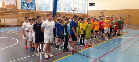 Mistrzostwa powiatu w piłce nożnej halowej chłopców klas 4-6
