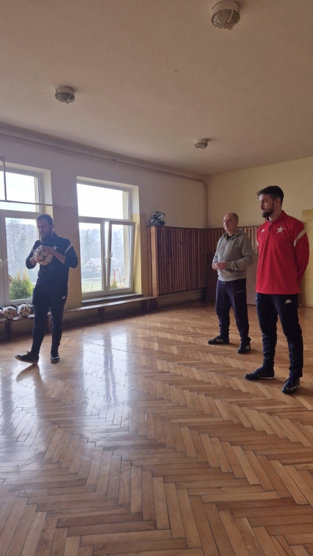  Spotkanie z Dominikiem Forysiem, trenerem drużyny niewidomych piłkarzy -  Blind...